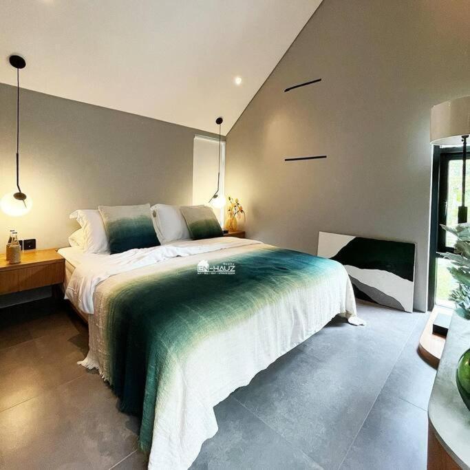 Macha - Tropical Brand New Villa Ubud